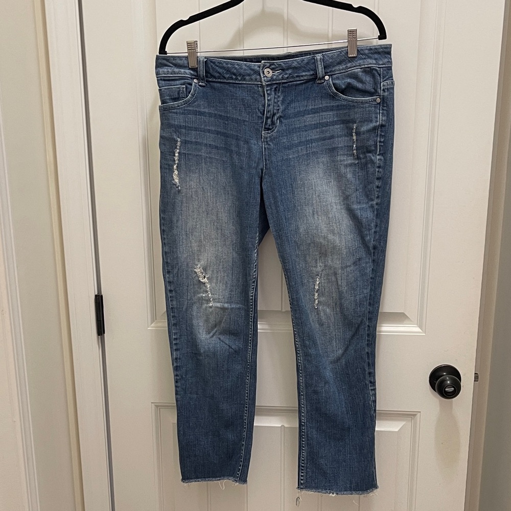 Vera Wang Women's Straight Leg Blue Jeans